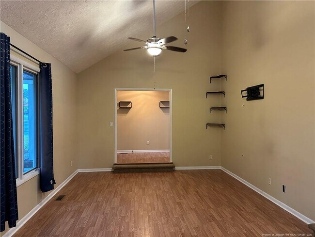 Building Photo - 6935 Brockwood St