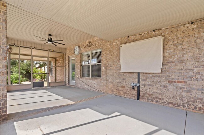 Building Photo - 23904 Tullamore Dr