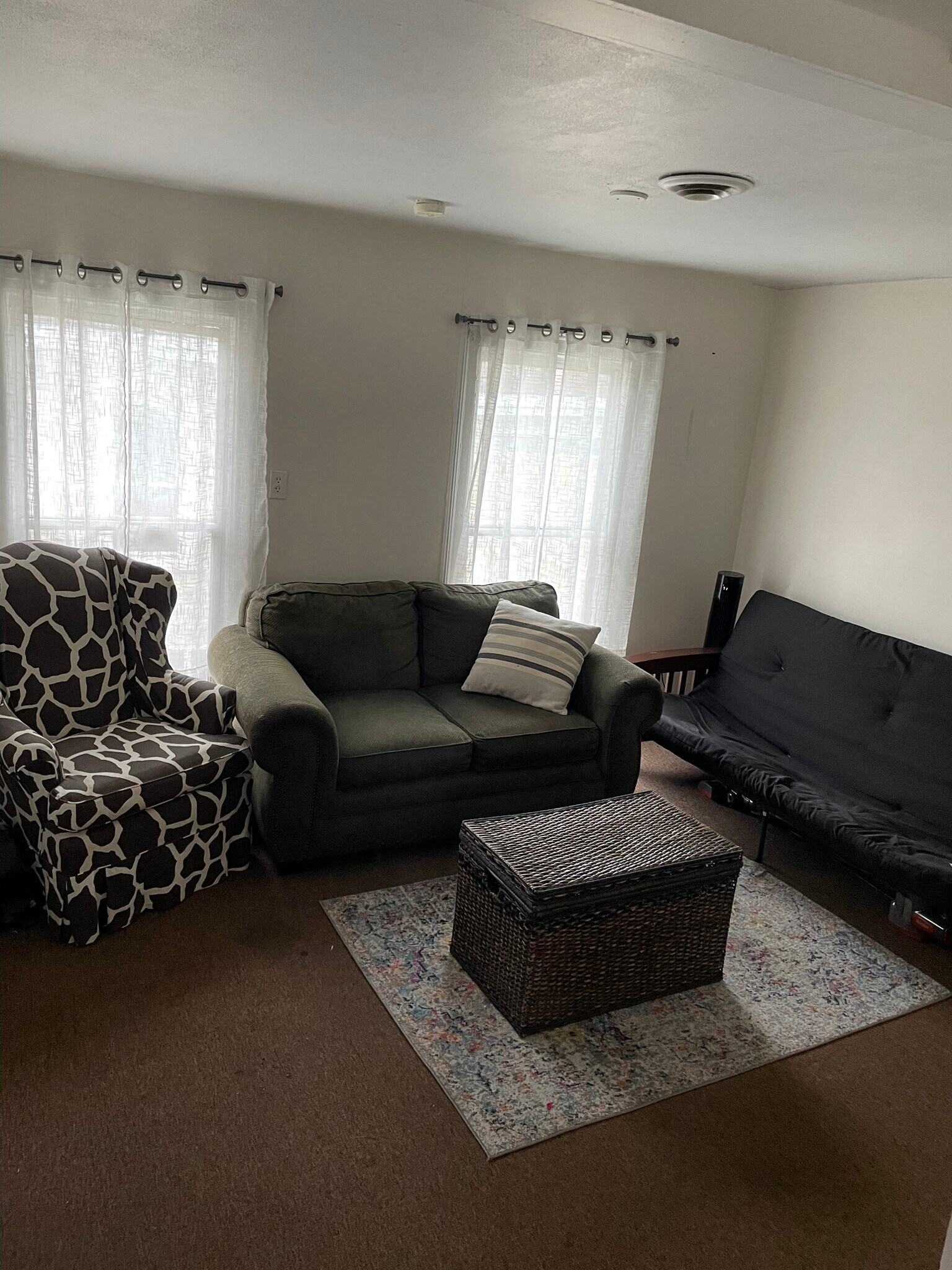 Building Photo - 168 W 8th St