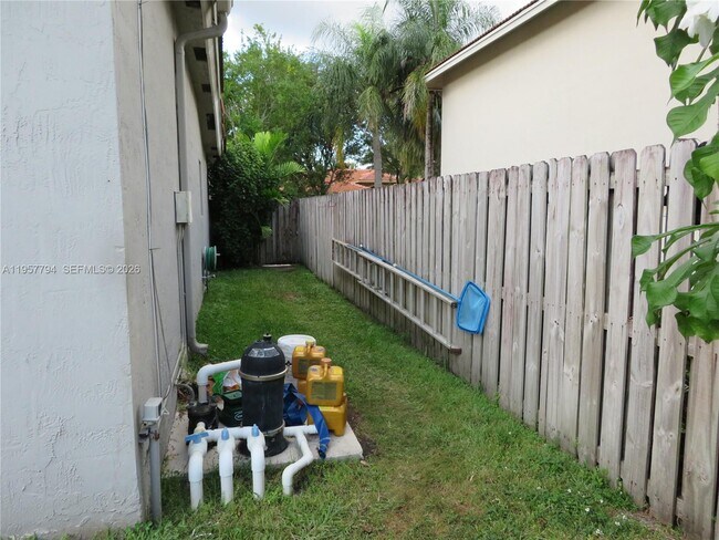 Building Photo - 15764 SW 101st St