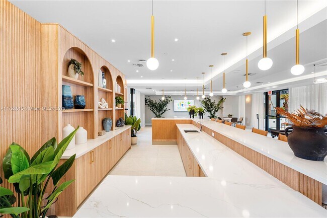 Building Photo - 208 N Federal Hwy