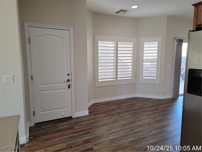 Building Photo - 5507 Jelsma Ave