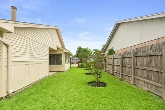 Building Photo - 3467 Overcross Dr