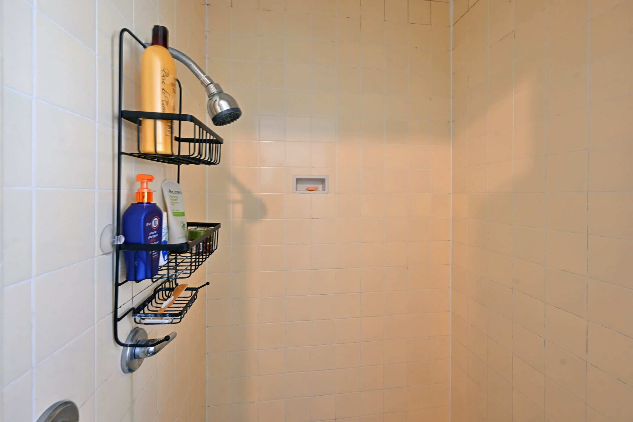 Building Photo - 657 S La Jolla Ave