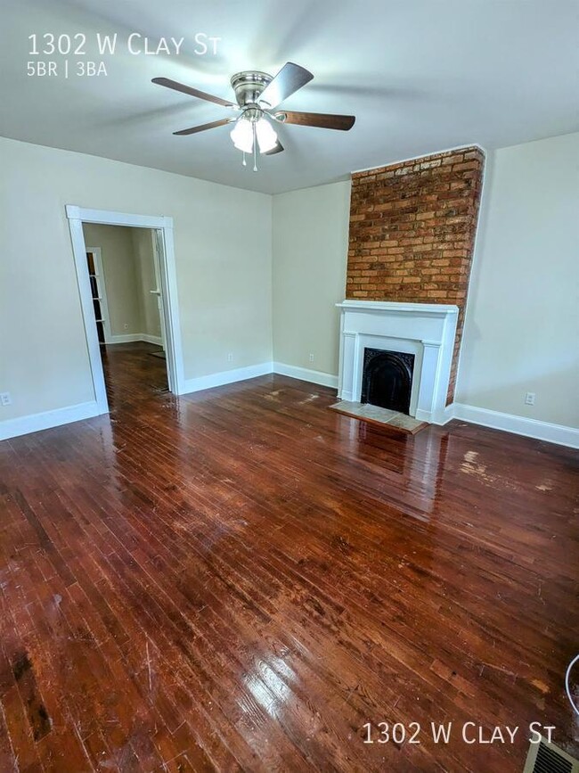 Primary Photo - Charming 5-Bedroom Home in Carver: Modern ...