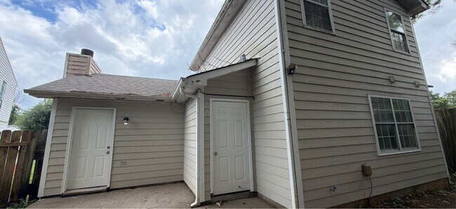 Building Photo - 4303 Chalet Cir NW