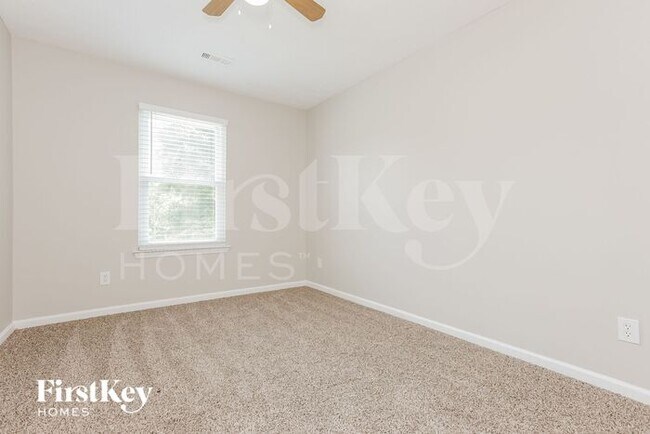 Building Photo - 45 Ratliff Dr