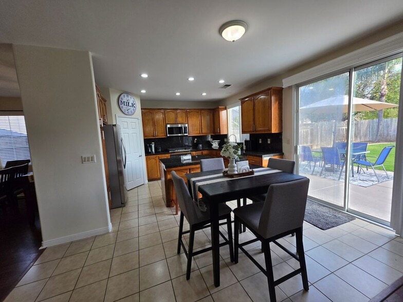 Building Photo - 10403 Coconut Grove Ct