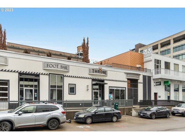 Building Photo - 1410 NW Kearney St
