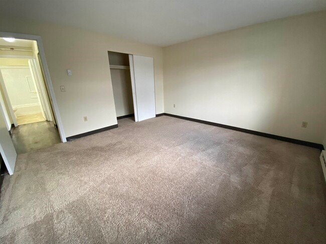 Building Photo - 29 Capron Rd