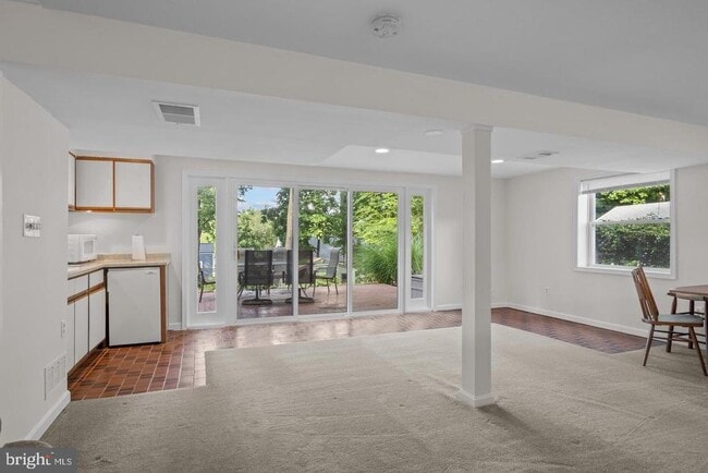 Building Photo - 2608 Sigmona St