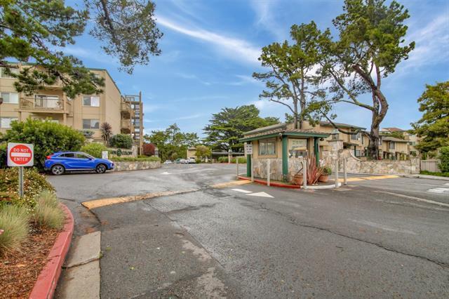 Building Photo - 361 Half Moon Ln