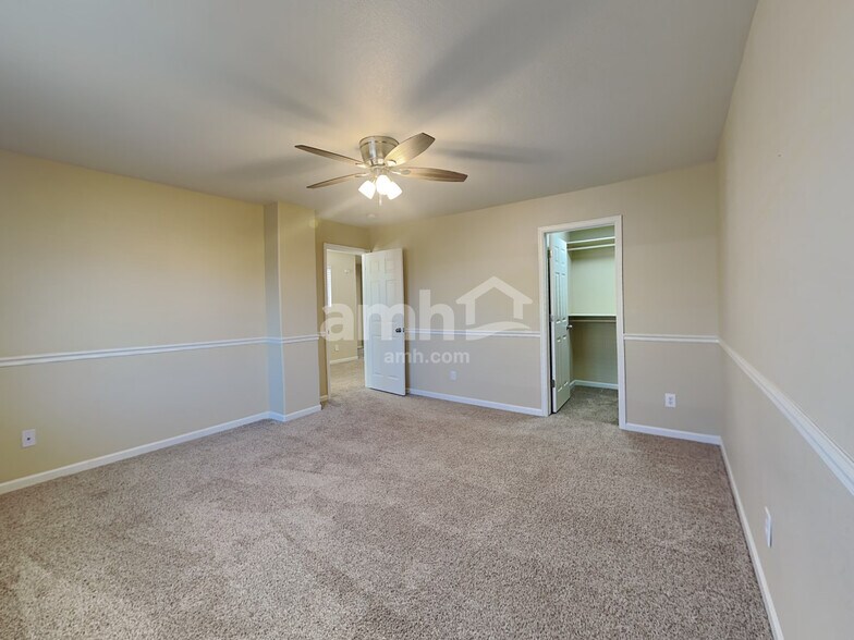 Building Photo - 13051 Uinta St