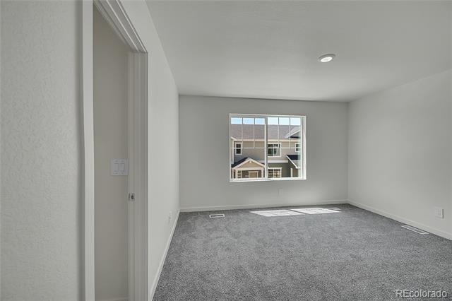 Building Photo - 427 Condor Wy