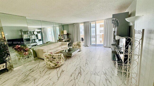 Building Photo - 1865 S Ocean Dr