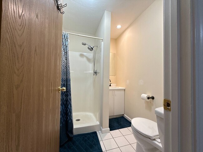 Building Photo - 73 Arrowhead Cir