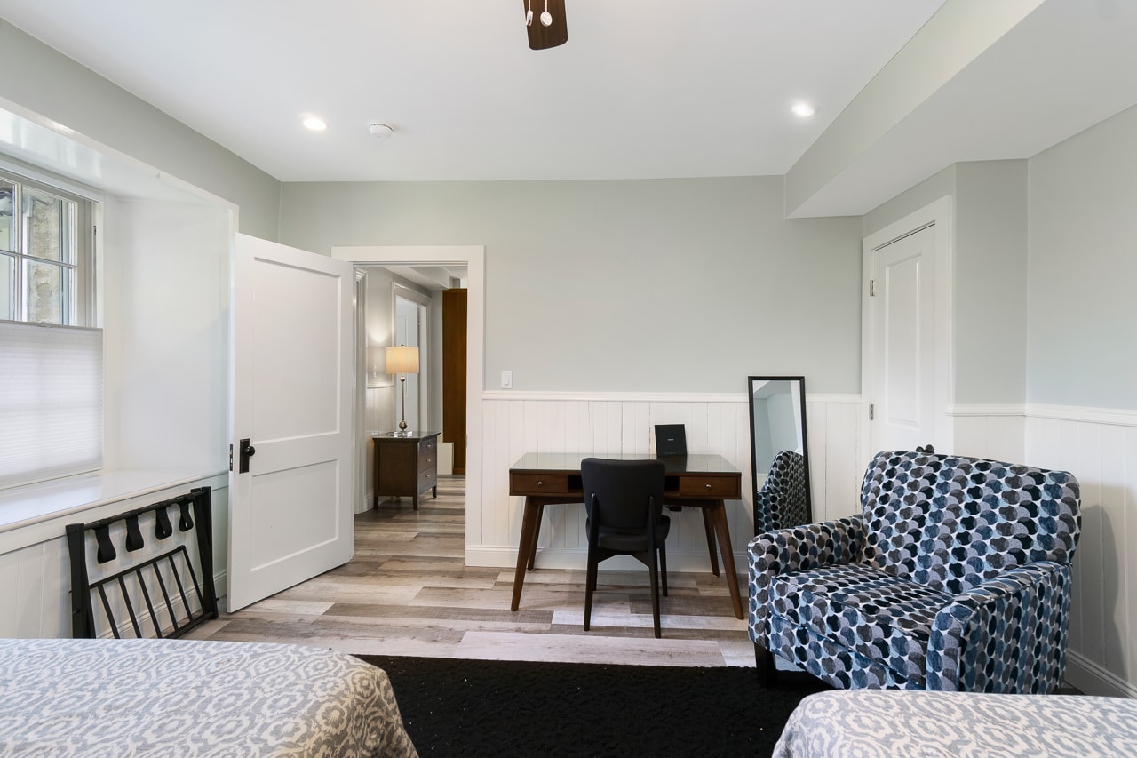 Building Photo - 77 Coggeshall Ave