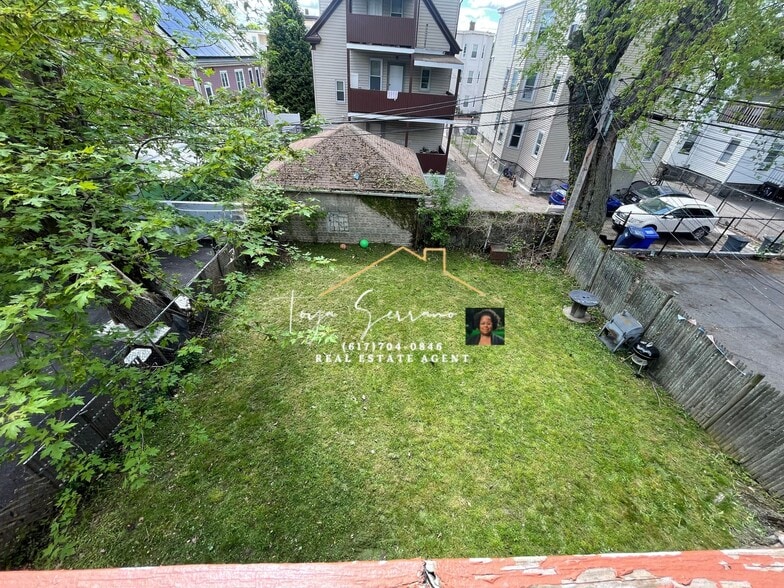 Building Photo - 37 Ridgewood St