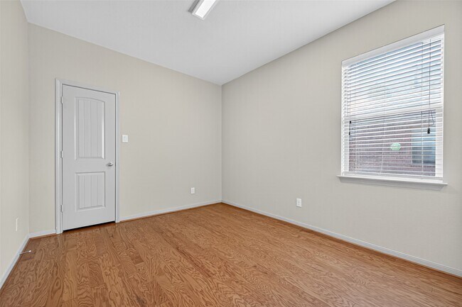 Building Photo - 510 Carson Ridge Dr