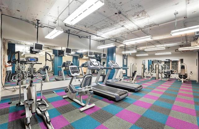 Building Photo - 1122 Jackson St