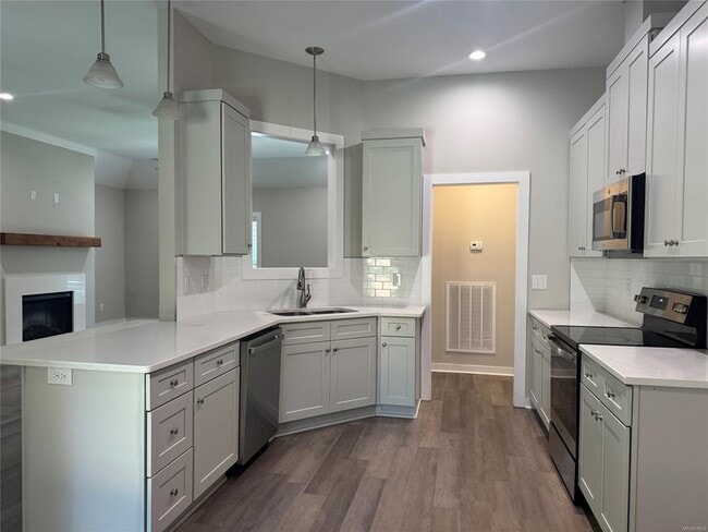 Building Photo - 107 Fox Run Dr