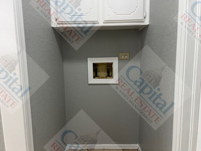 Building Photo - Welcome Home!