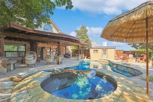 Building Photo - 1088 Pondview Dr