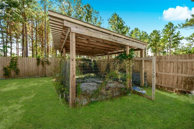 Building Photo - 450 Rd 5512