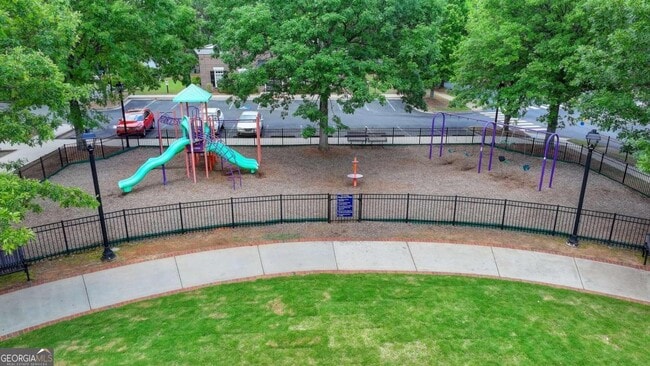 Building Photo - 648 Georgia Way