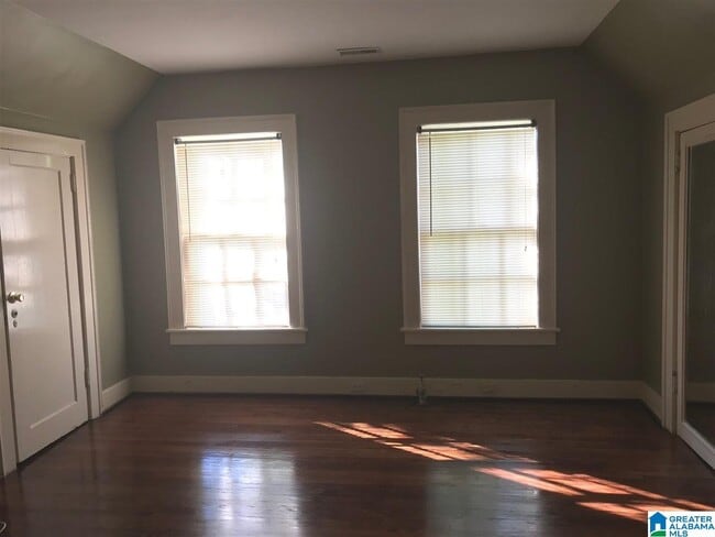 Building Photo - 4328 5th Ave S