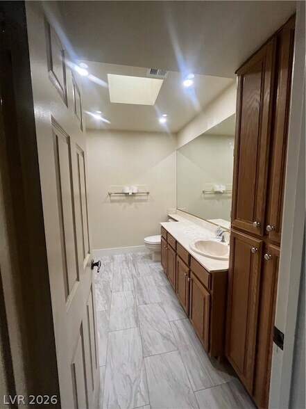 Building Photo - 1751 E Reno Ave