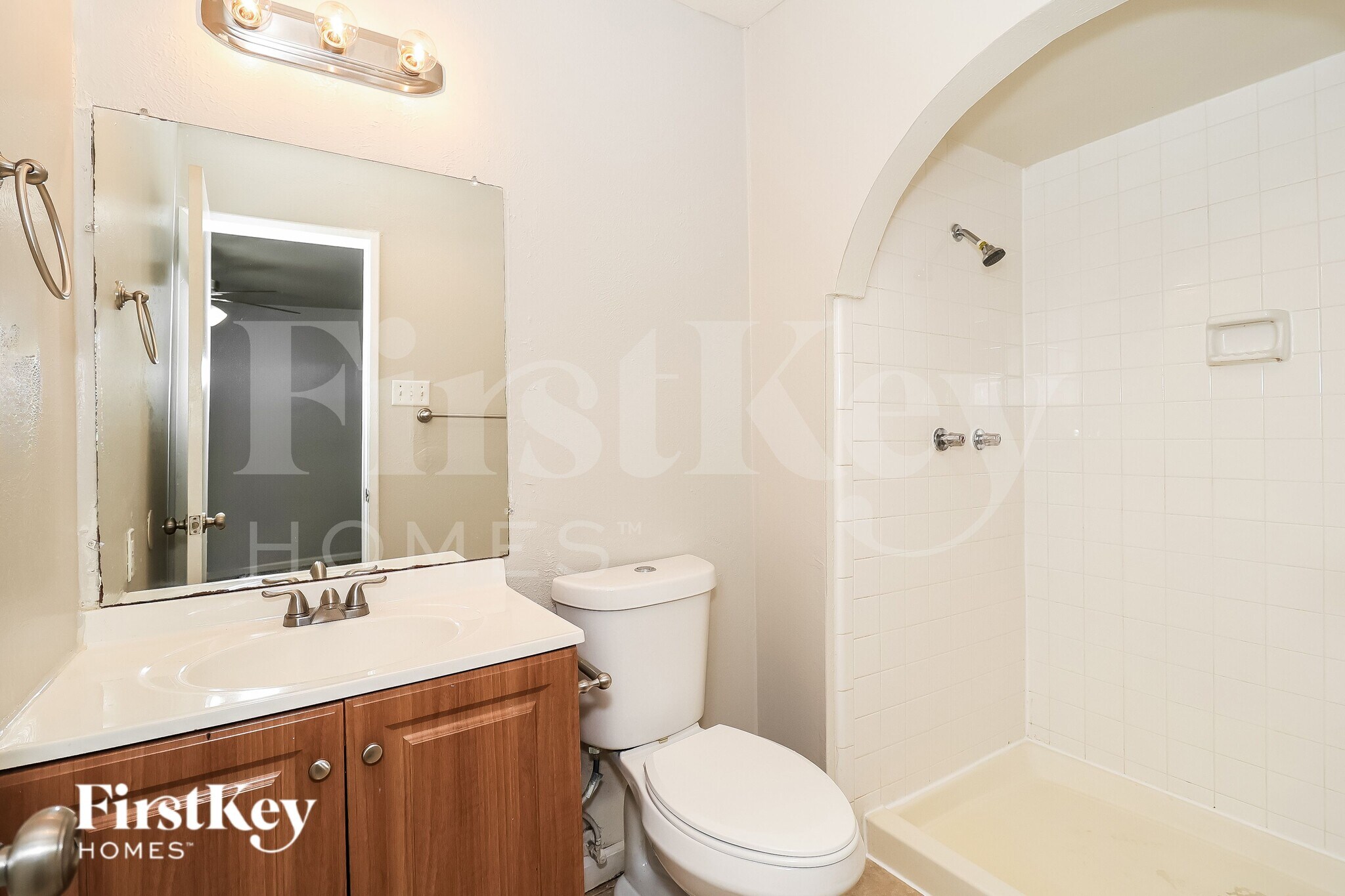 Building Photo - 2918 Rayswood Dr