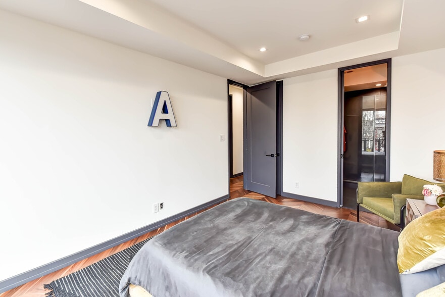 Building Photo - 1349 Randolph St NW