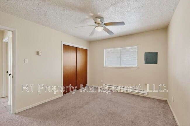 Building Photo - 222 Shannon Pl NW