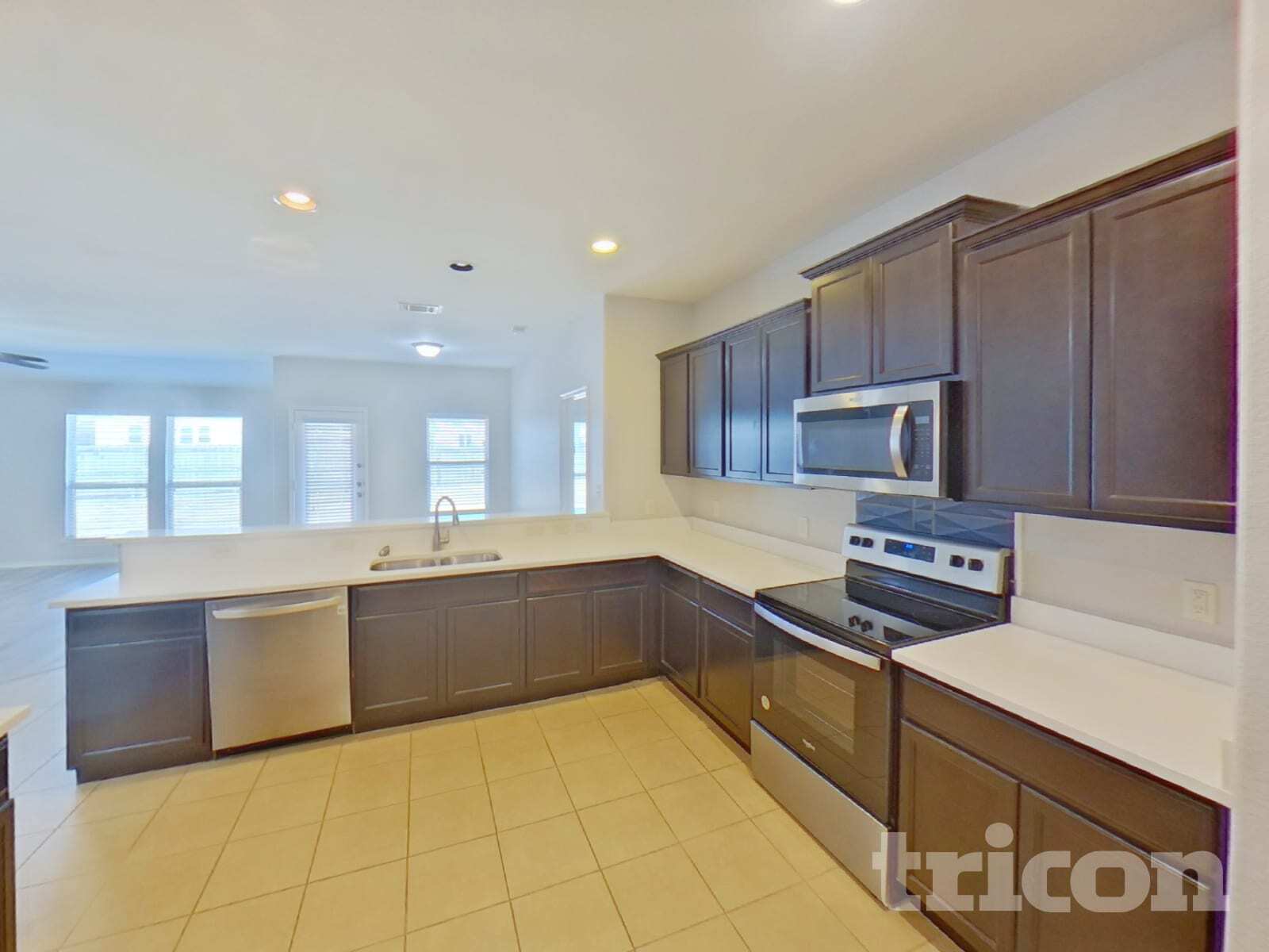 Building Photo - 605 W Grove Cir