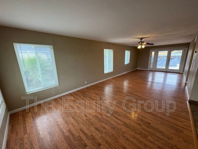 Building Photo - 600 N Dickran Dr