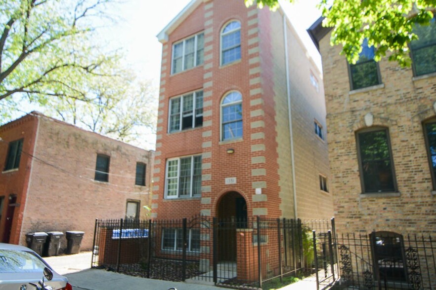 Primary Photo - 1351 N Wolcott Ave