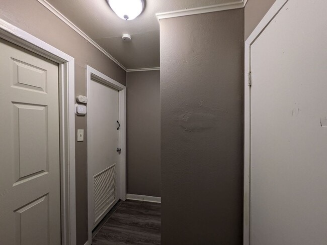 Building Photo - 6350 Arrowhead Dr