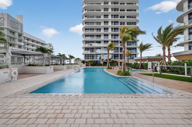 Building Photo - 153 N Seabreeze Blvd