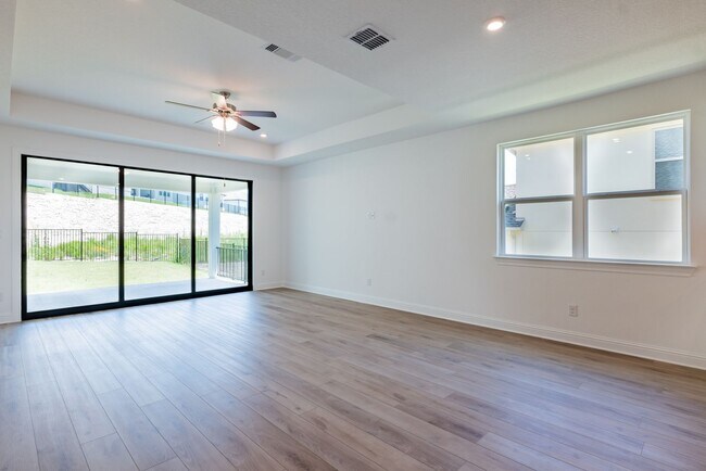 Building Photo - 1040 Villa Rialto View