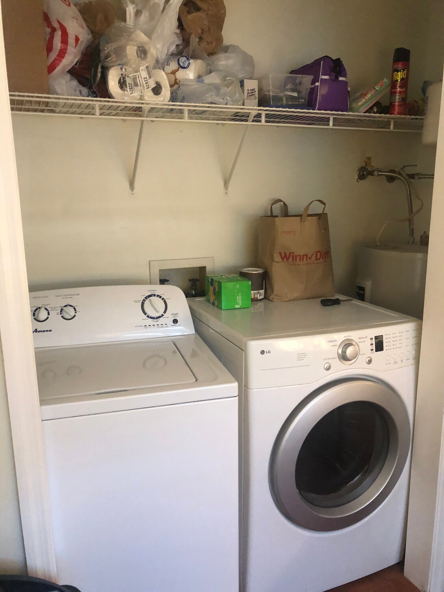 Laundry area - 224 Cook St