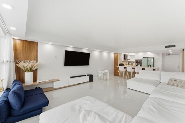 Building Photo - 3500 Galt Ocean Dr