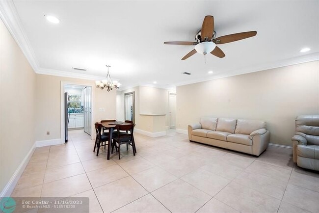 Building Photo - 2561 S Ocean Blvd