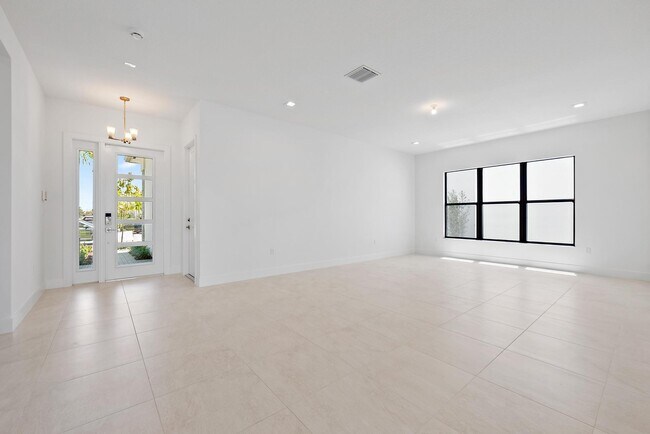 Building Photo - 20471 Southernwood Ave
