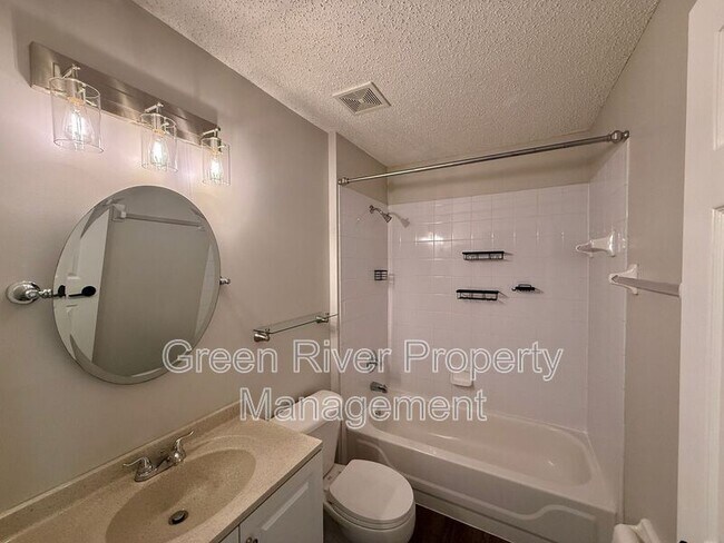 Building Photo - 4139 Savannah Glen Blvd