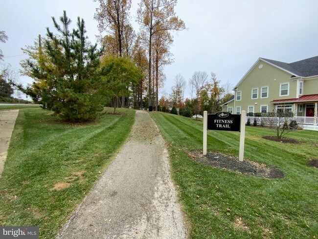 Building Photo - 206 Pound Ln