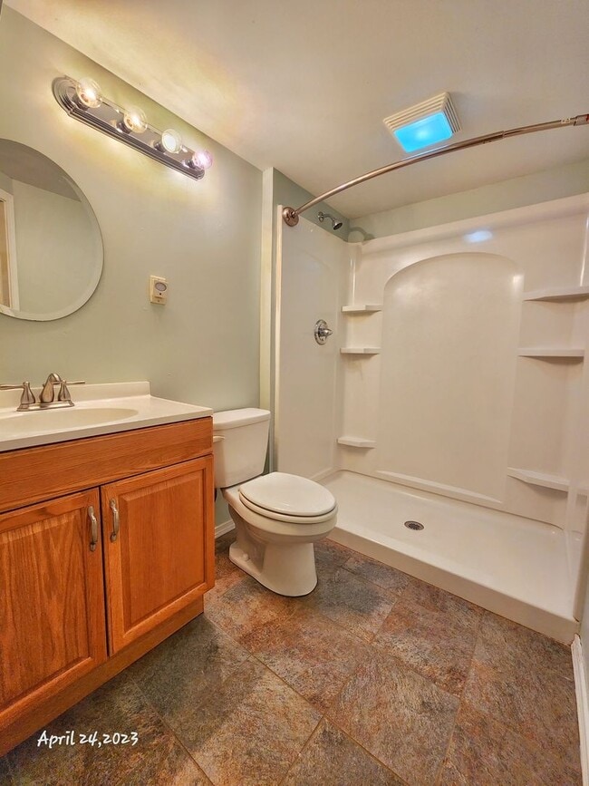 Building Photo - Charming 4 bed 1.75 Bath Home in Ravenna