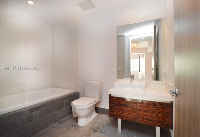 Building Photo - 1100 Biscayne Blvd