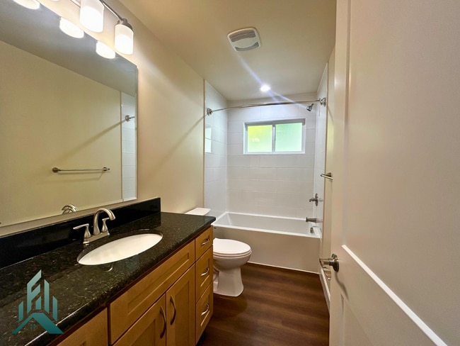 Building Photo - Newly remodeled 5 bed/3 bath Philomath home