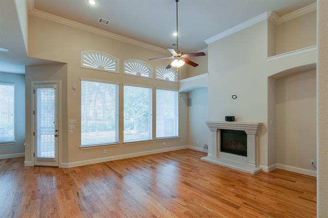 Building Photo - 1231 Huron Dr